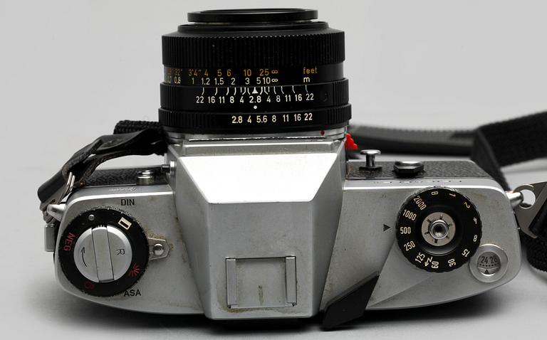 KAMERA med OBJEKTIV, 3 delar, Leicaflex SL. 1960/70-tal.