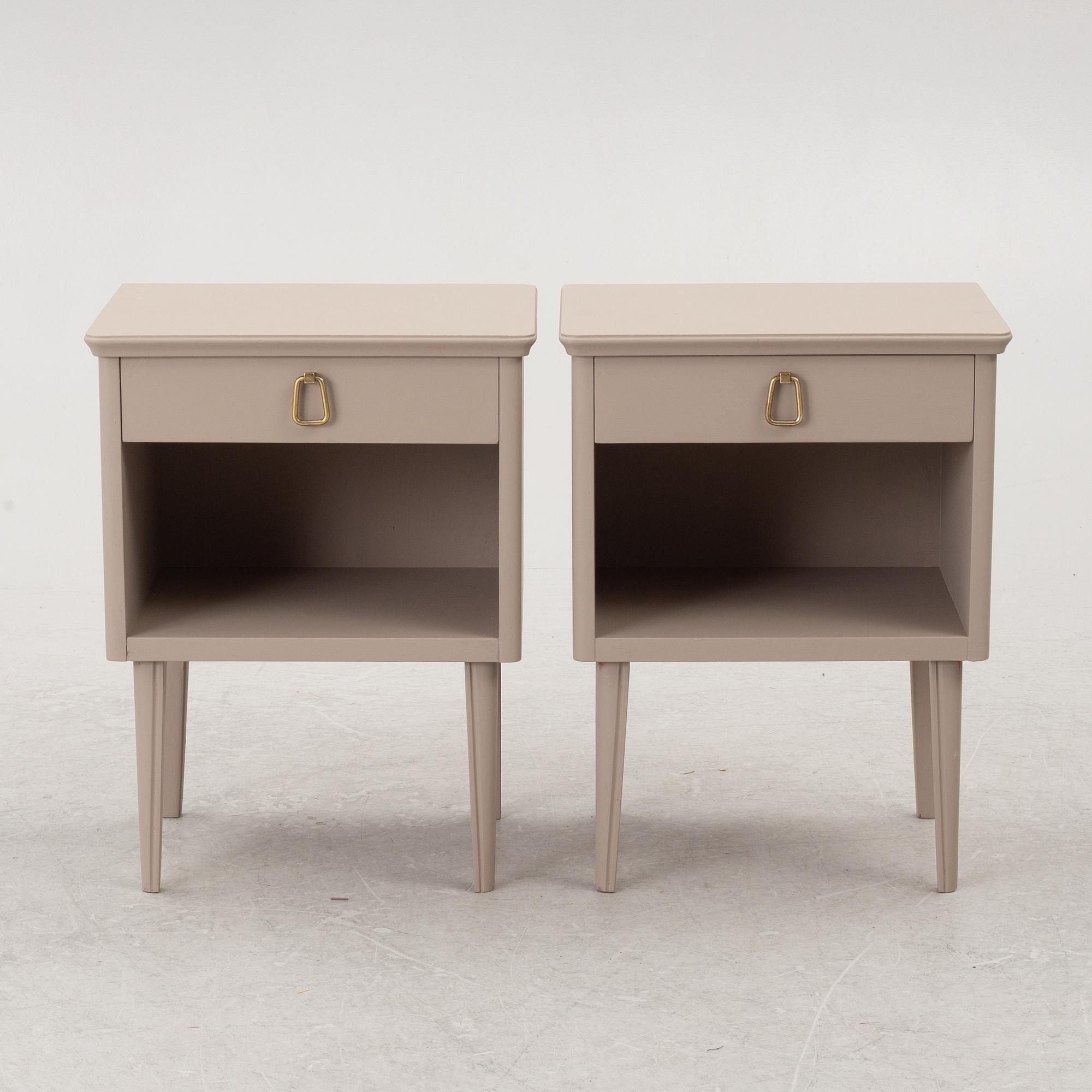 Sängbord, ett par, 1900-talets mitt.