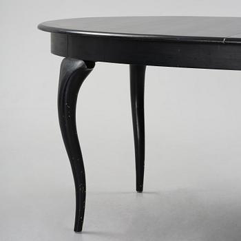 Uno Åhrén, a Swedish Grace dining table, 1920s.