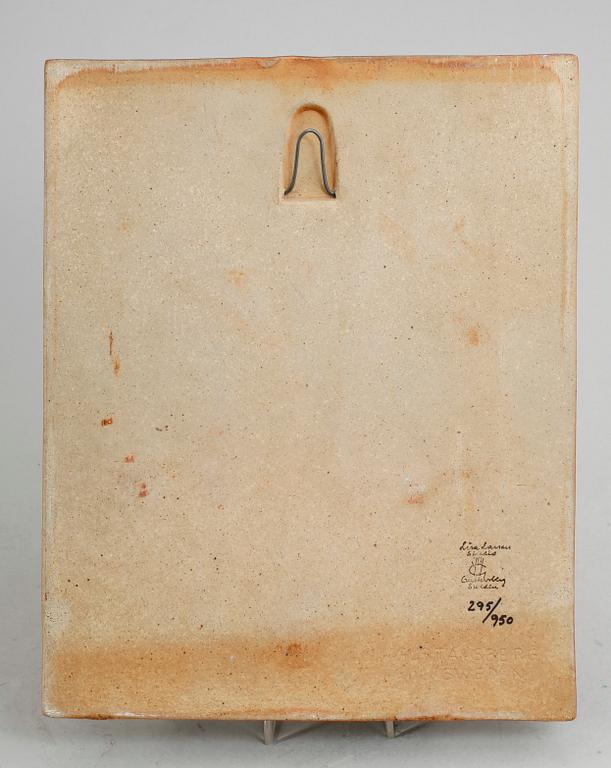 VÄGGRELIEF, stengods, Lisa Larson, Gustavsbergs studiohand, 295/950.