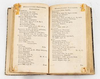 First editions of Bibliotheca botanica & Fundamenta botanica.