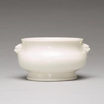 A blanc de chine/dehua censer, probably Ming dynasty (1368-1644).