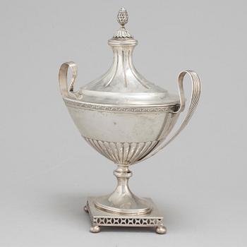 SOCKERSKÅL, silver, sengustaviansk stil, Stockholm, 1902.