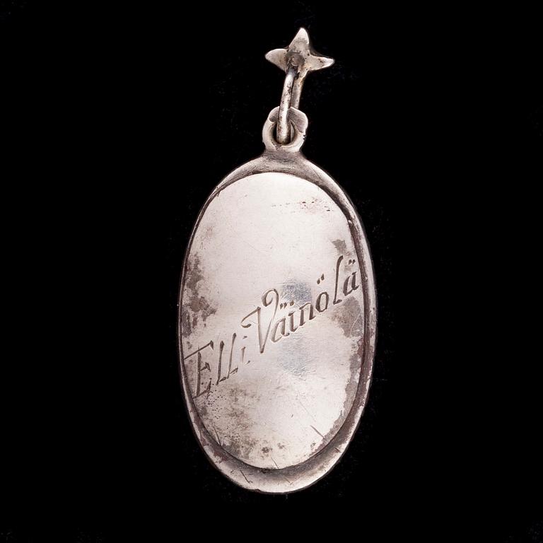 HÄNGE, silver, blå emaljering, färglösa stenar. 1900-talets början.
