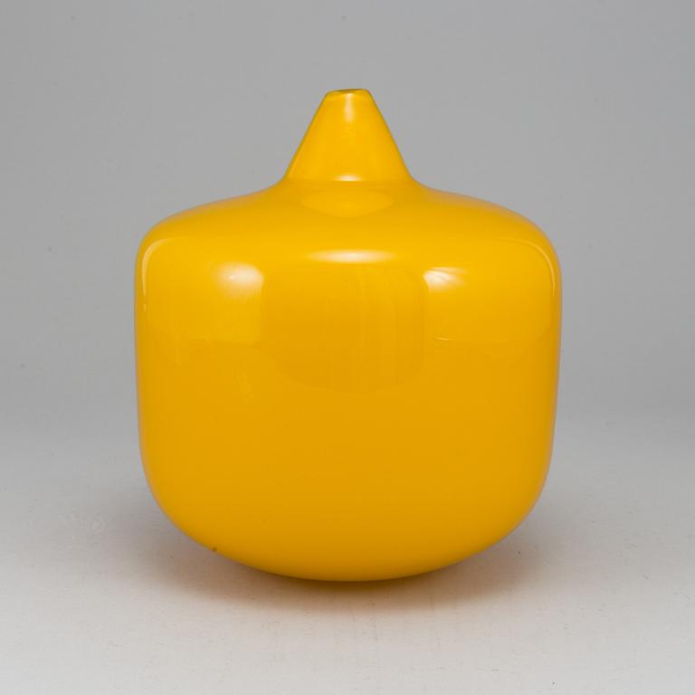 INGEBORG LUNDIN, a glass vase, Orrefors.