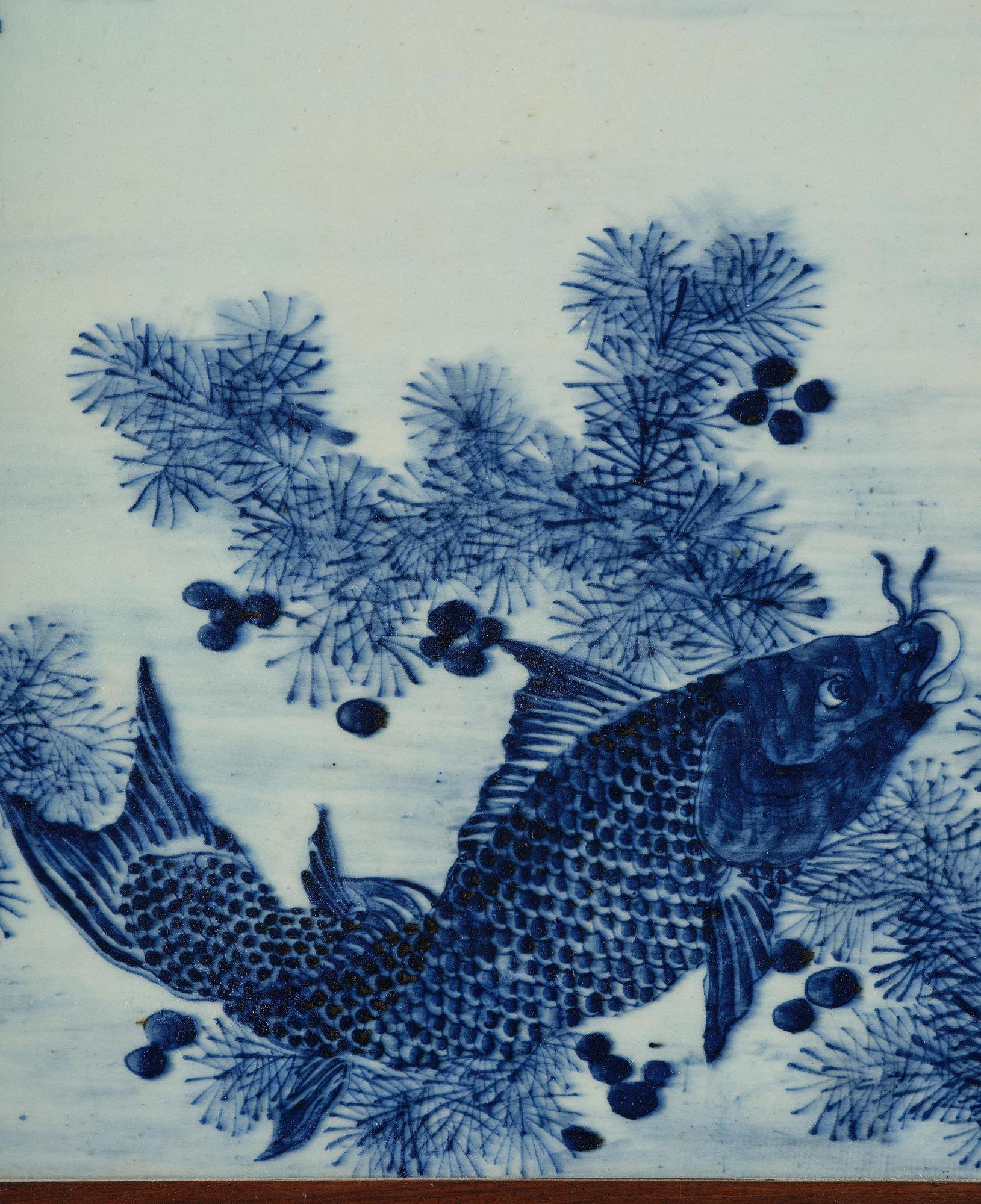 A Chinese porcelain placque, 20th century.