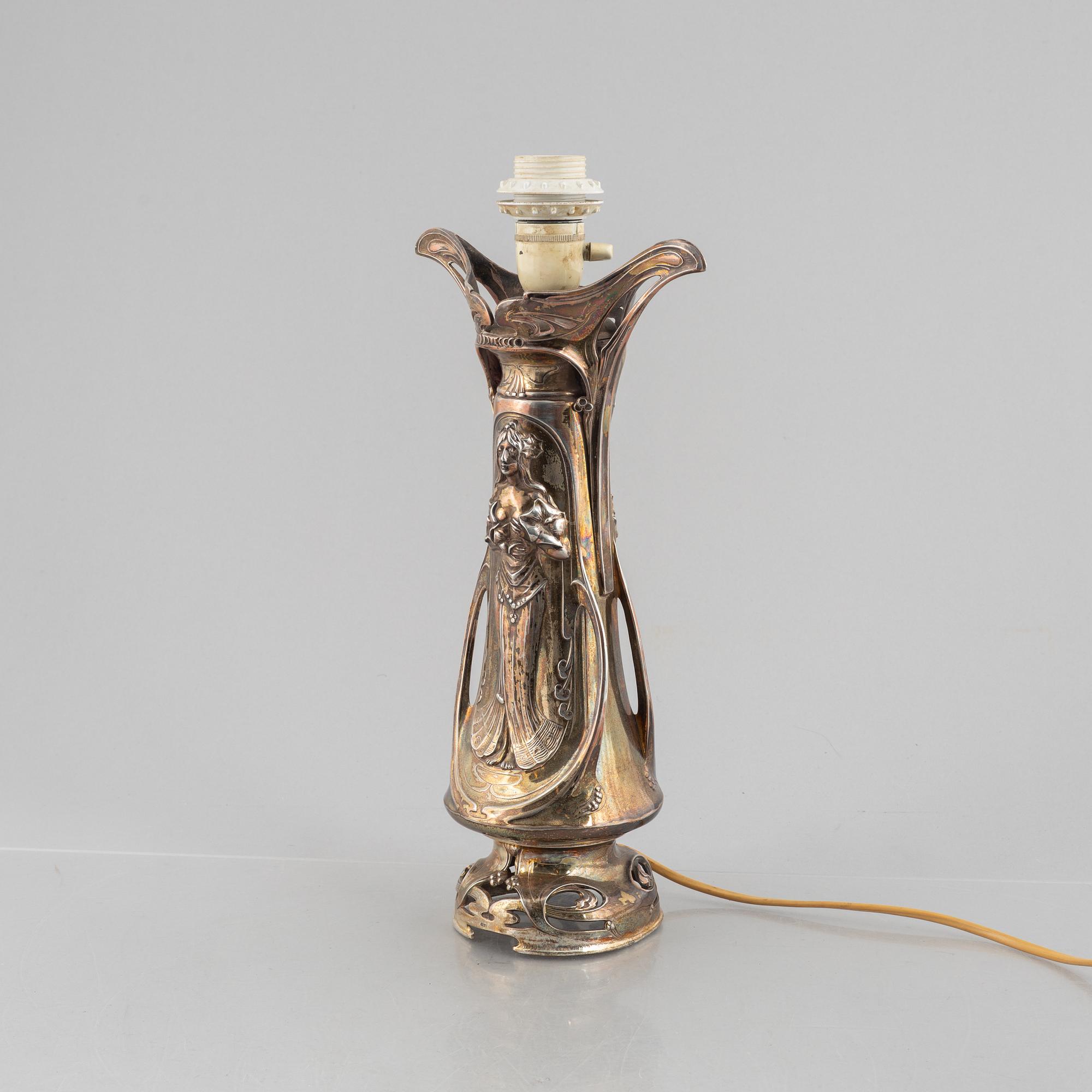 Bordslampa, nysilver, jugend, 1900-talets början.