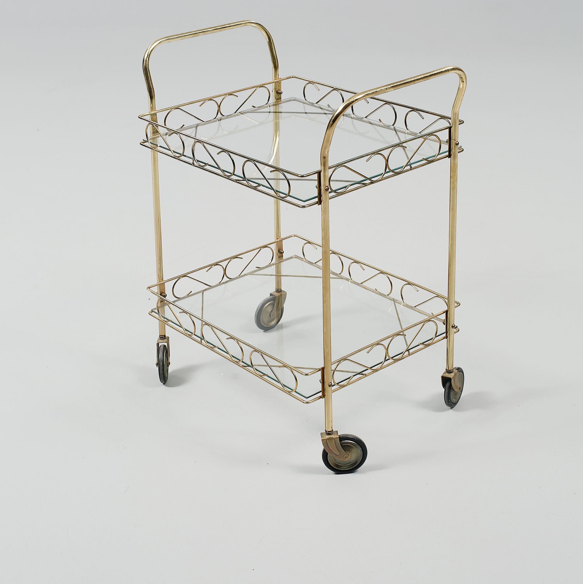 SERVERINGSVAGN, mässing och glas, 1900-tal.