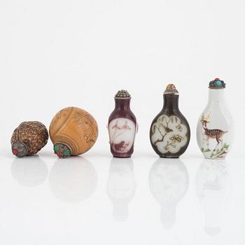 A set of five snuff bottles, China, 20th Century.
