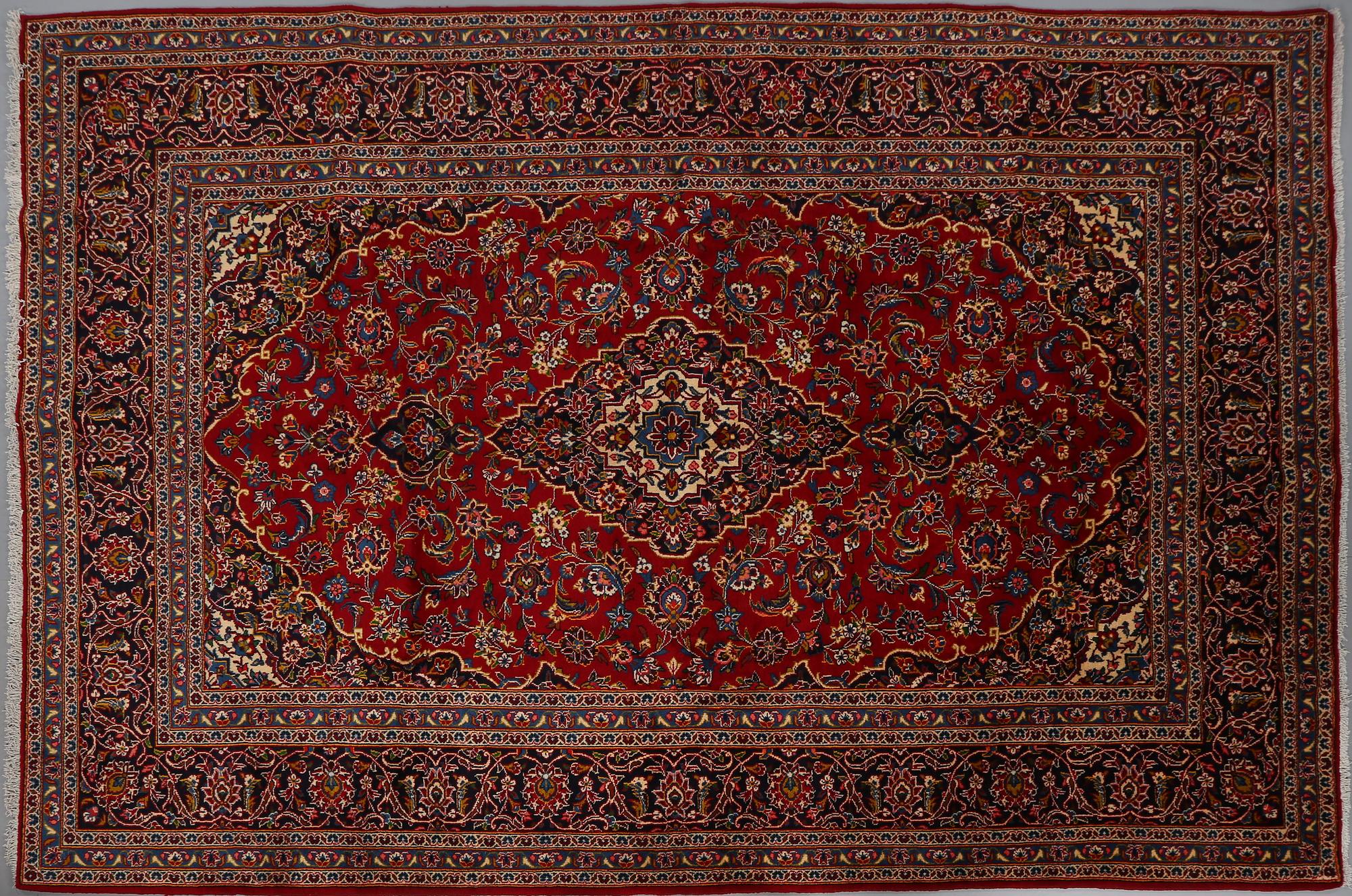 MATTA, orientalisk, modern tillverkning, 357 x 254 cm.