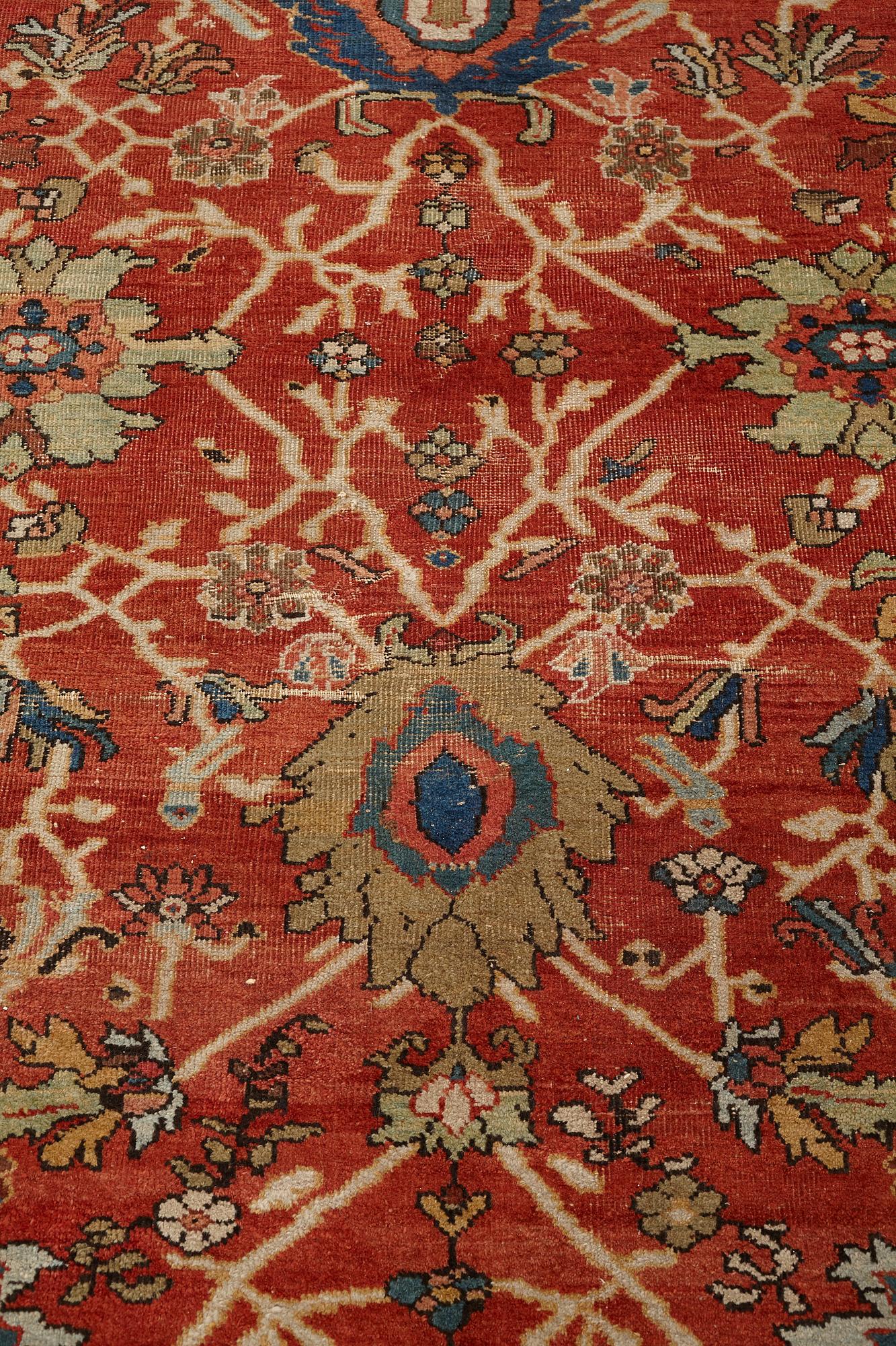Matta, antik Mahal, Ziegler-mönster, ca 371,5-374,5 x 265-266 cm (samt en kortsida med lite slätväv).
