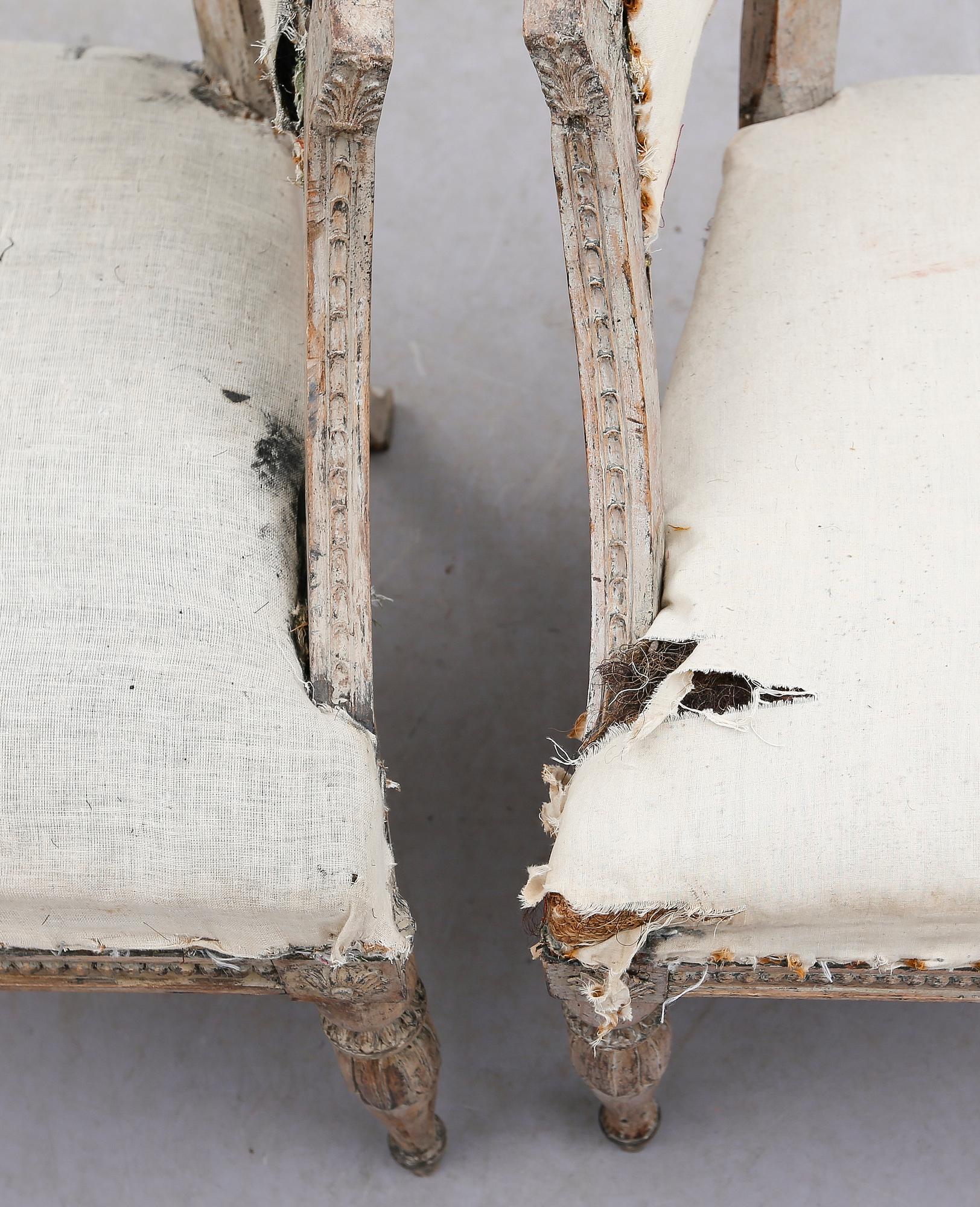 KARMSTOLAR, 2 st, sengustaviansk resp. sengustaviansk stil.