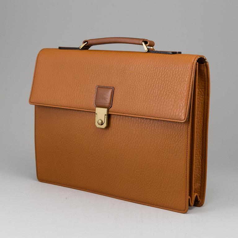 BURBERRY, a briefcase.