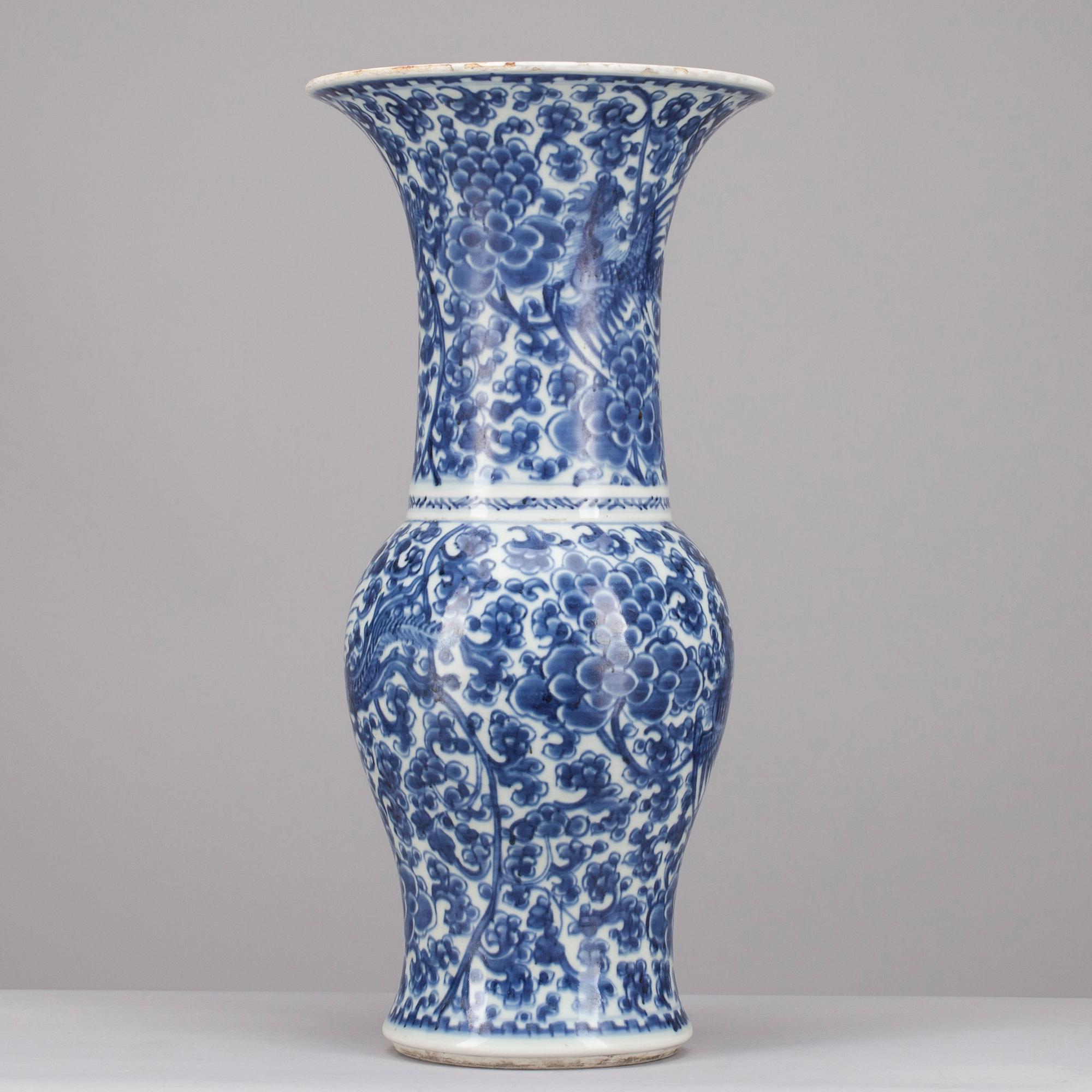VAS, porslin, Kina, Kangxi-stil, 1800-tal.