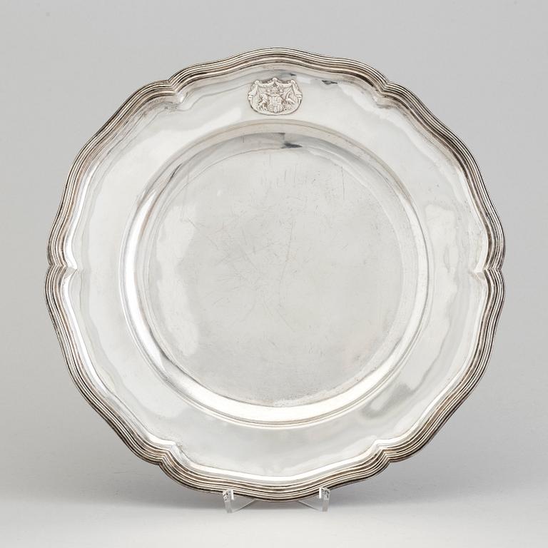 A Swedish silver dish with the family crest of Åkerhielm by Gustaf Möllenborg in Stockholm 1850.