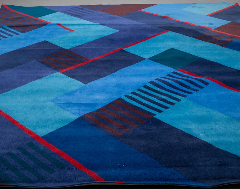 BERIT WOELFER, Matta, "Handtillverkad golvmatta", handtuftad, ca 392 x 336,5 cm,
