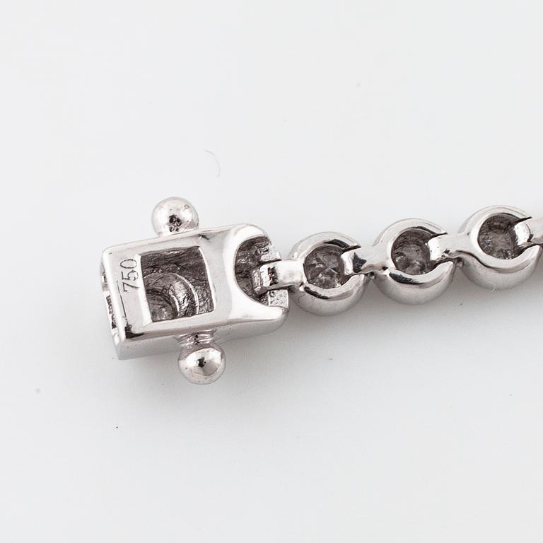 ARMBAND, med briljantslipade diamanter totalt ca 1.80 ct.