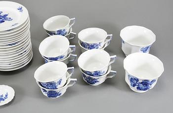 KAFFESERVIS, porslin, 21 delar, 2:a och 3:e sort., "Blå Blomst", Royal Copenhagen, Danmark, 1900-talets andra hälft.