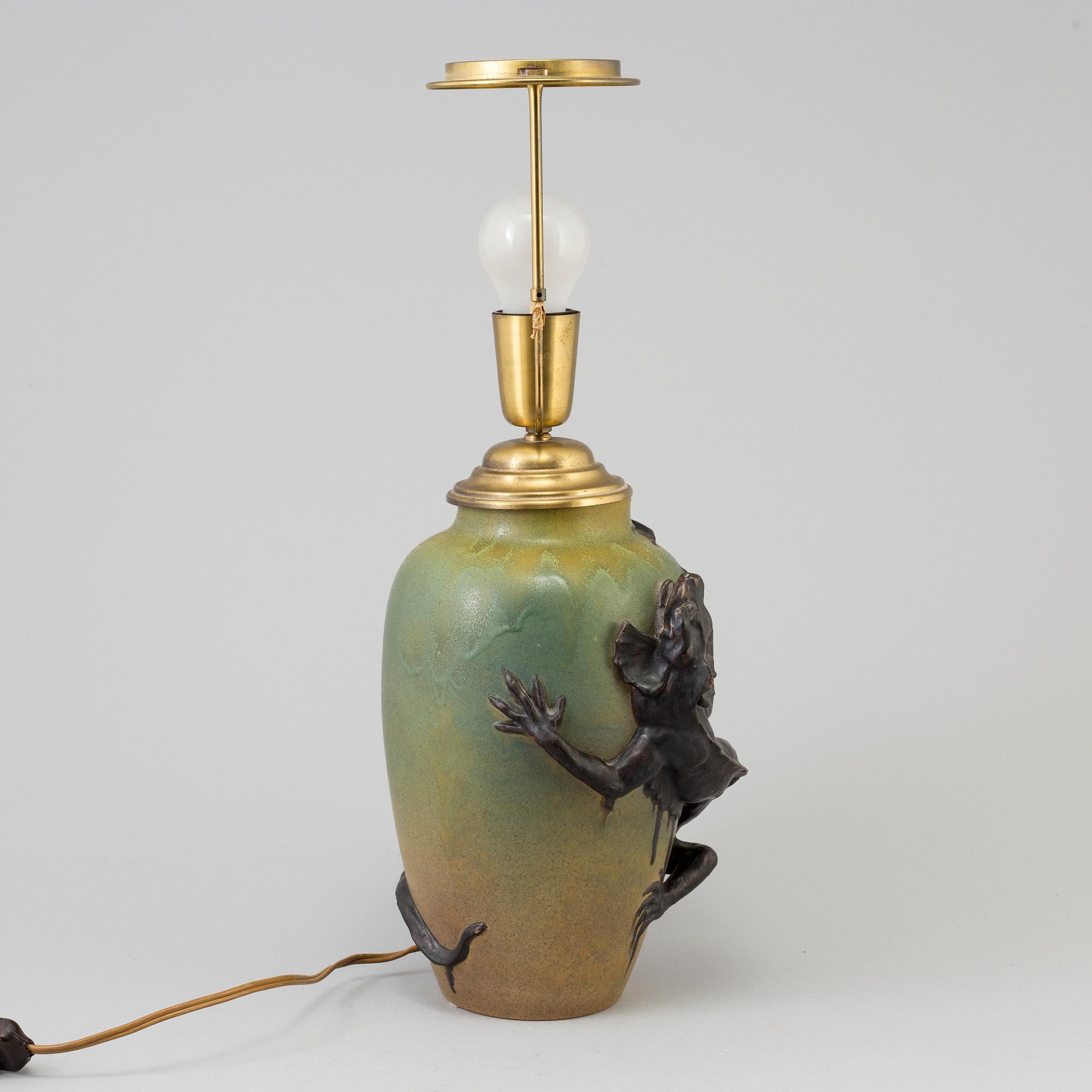 A ceramic Ipsens Enke table light from Denmark.