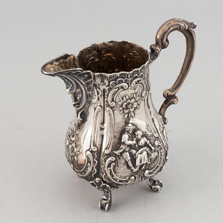 A german rococo-style silver coffee- and tea set, Weinranck & Schmidt, Hanau, circa 1900.