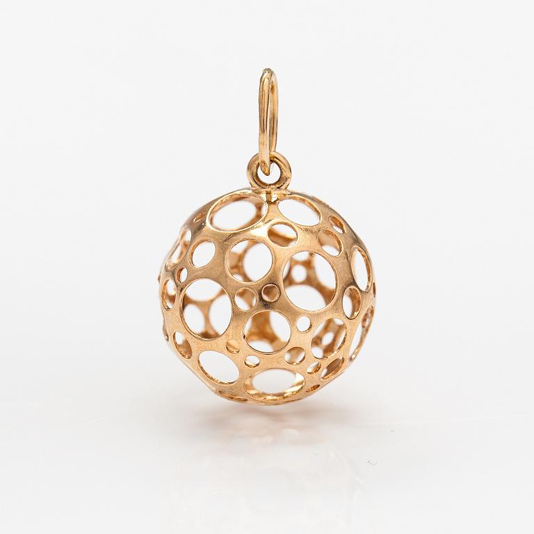 Liisa Vitali, A 14K gold pendant "Leppäkerttu". Westerback, Helsinki 1968.
