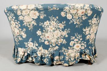 SOFFA OCH EMMAFÅTÖLJER, 1 par, 1800-/1900-tal.