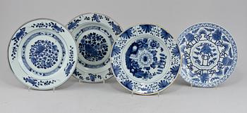 TALLRIKAR, 4 st, porslin och fajans, Kina och Europa, 1700-tal.