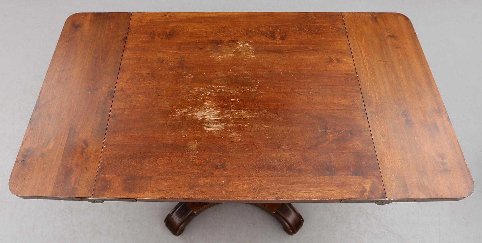 KLAFFBORD, Karl Johan-stil, 1900-talets första hälft.