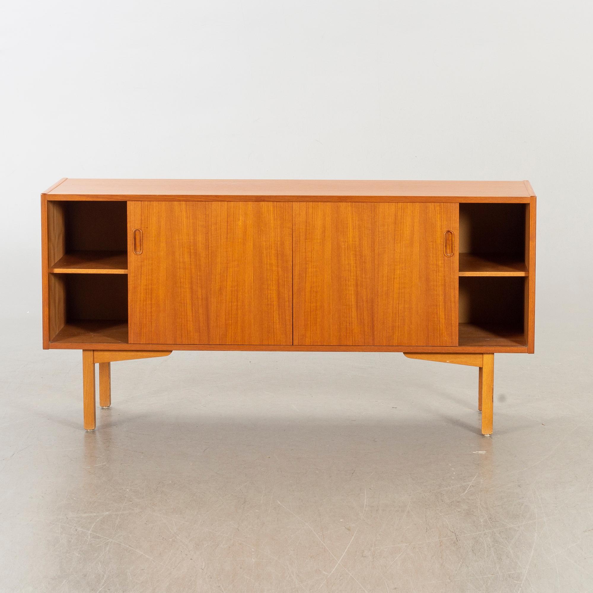 SIDEBOARD, 1960-tal, teak.