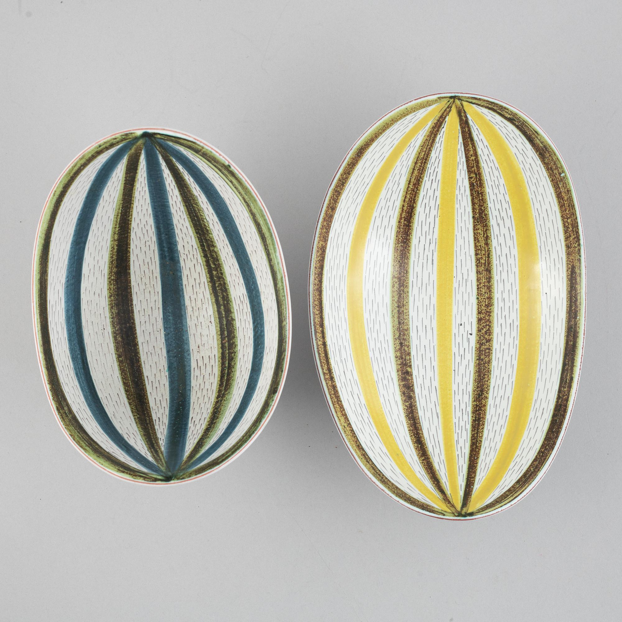 Stig Lindberg, a faience bowl, a dish and table lamp base, Gustavsbergs studio.