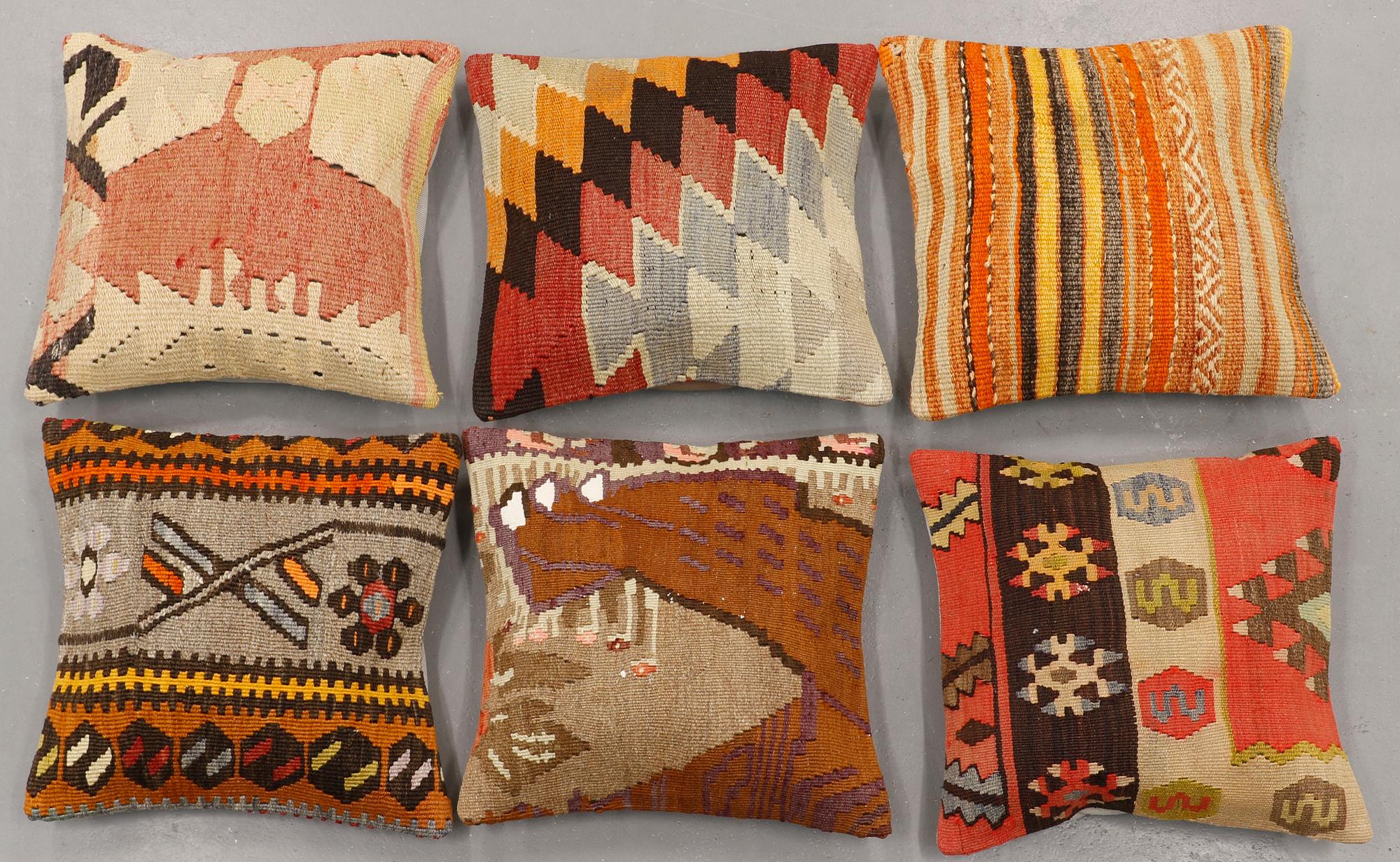 Six kilim cushions, Ca 40 x 40 cm.