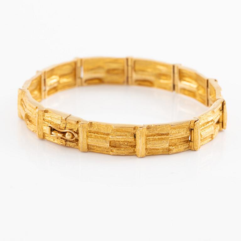 Lapponia bracelet 18K gold, design by Björn Weckström.