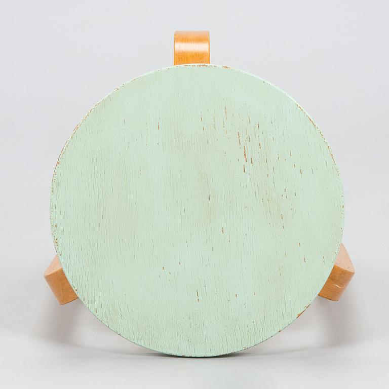 Alvar Aalto, a mid 20th century '60' stool for O.Y. Huonekalu- ja Rakennustyötehdas A.B.