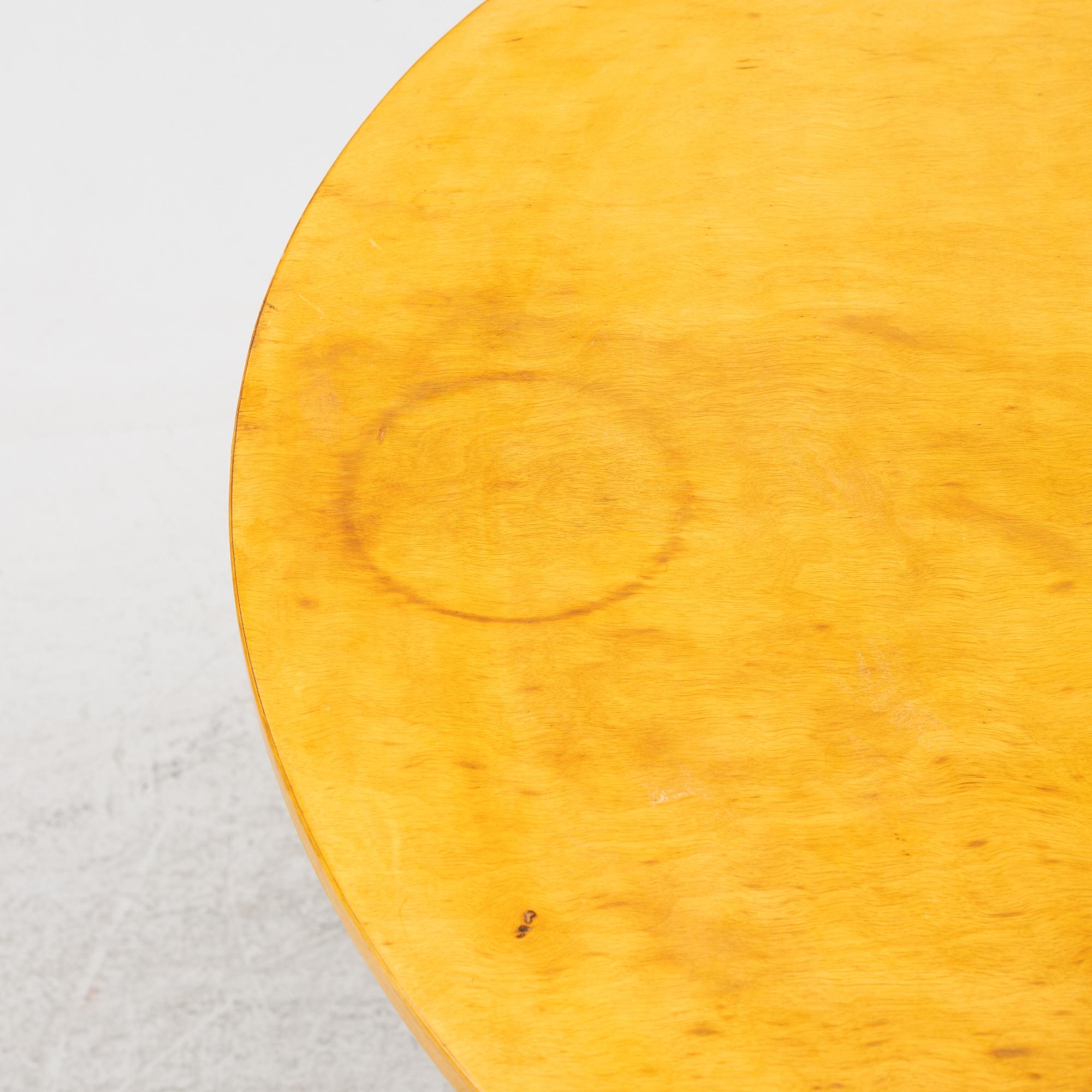 Axel Larsson, a Swedish Modern coffee table, model "1504", Svenska Möbelfabrikerna Bodafors, 1930-40's.