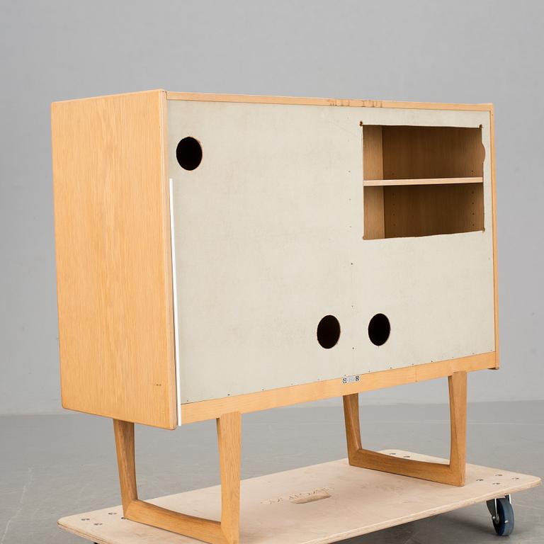 SIDEBOARD, "Tokyo" Triva-serien, Yngvar Sandström för Nordiska Kompaniet.