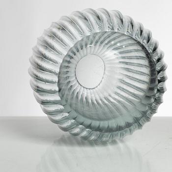 Wilhelm Wagenfeld, a cut glass vase, Vereinigte Lausitzer Glaswerke, Weißwasser, circa 1937.