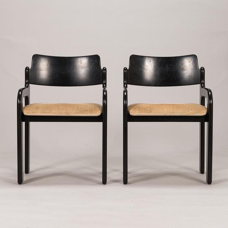 Eero Aarnio, A 1970's dinner table and six chairs "Flamingo" for Asko.