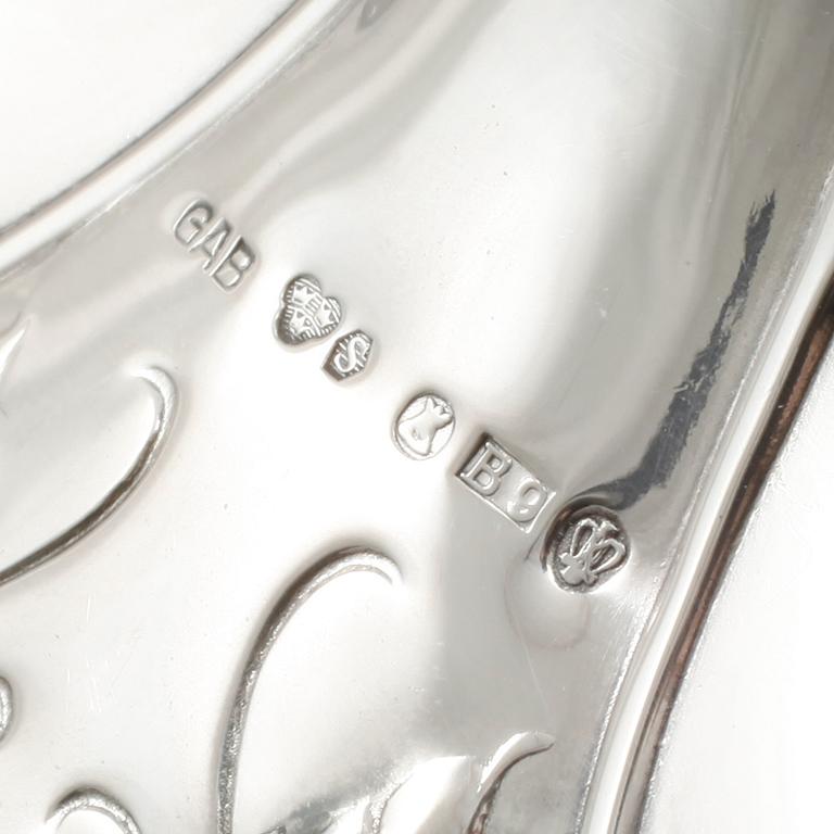 LJUSSTAKAR, ett par, silver, rokokostil, GAB, Stockholm, 1952.