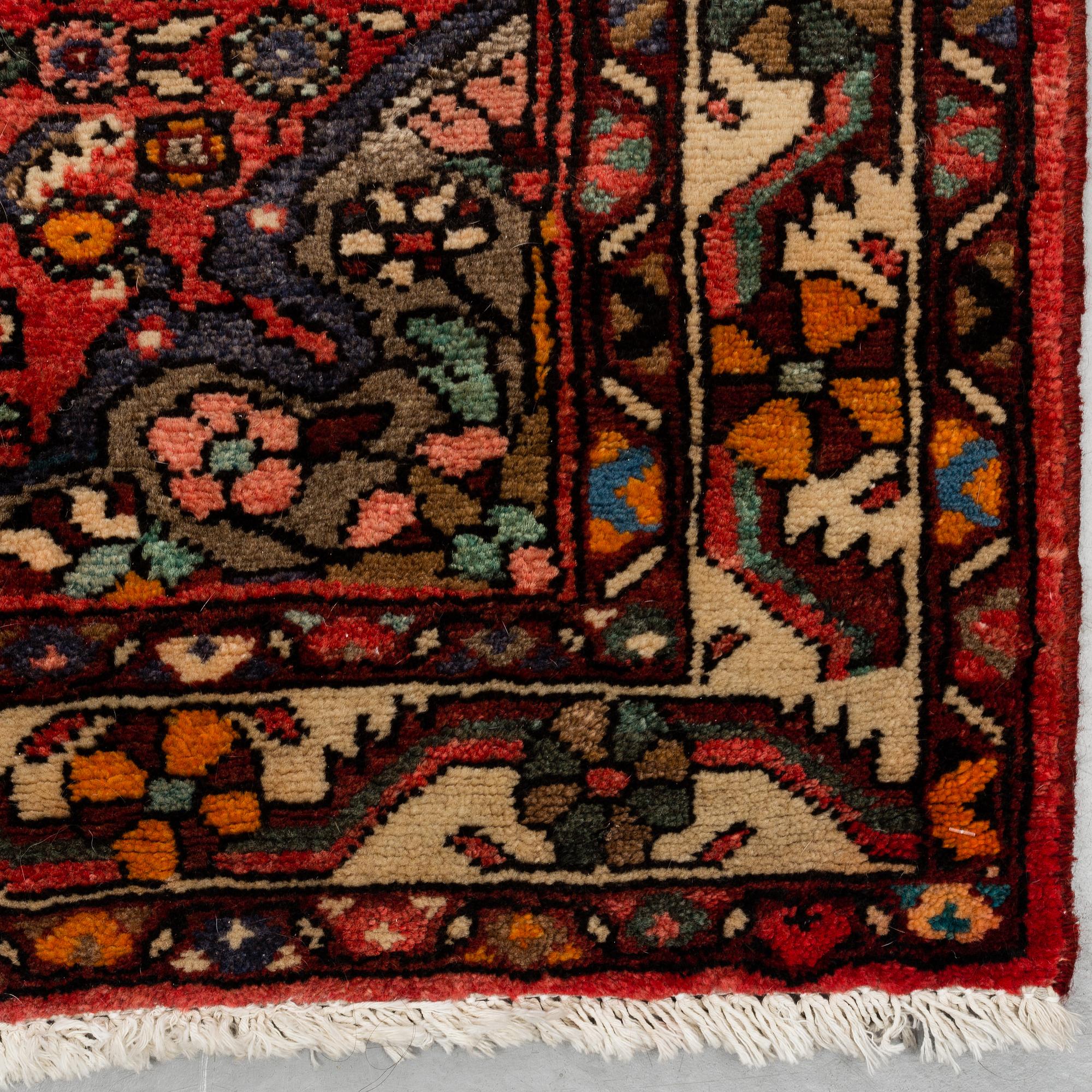 MATTO, a Hamadan, ca 299-307,5 x 109 cm.