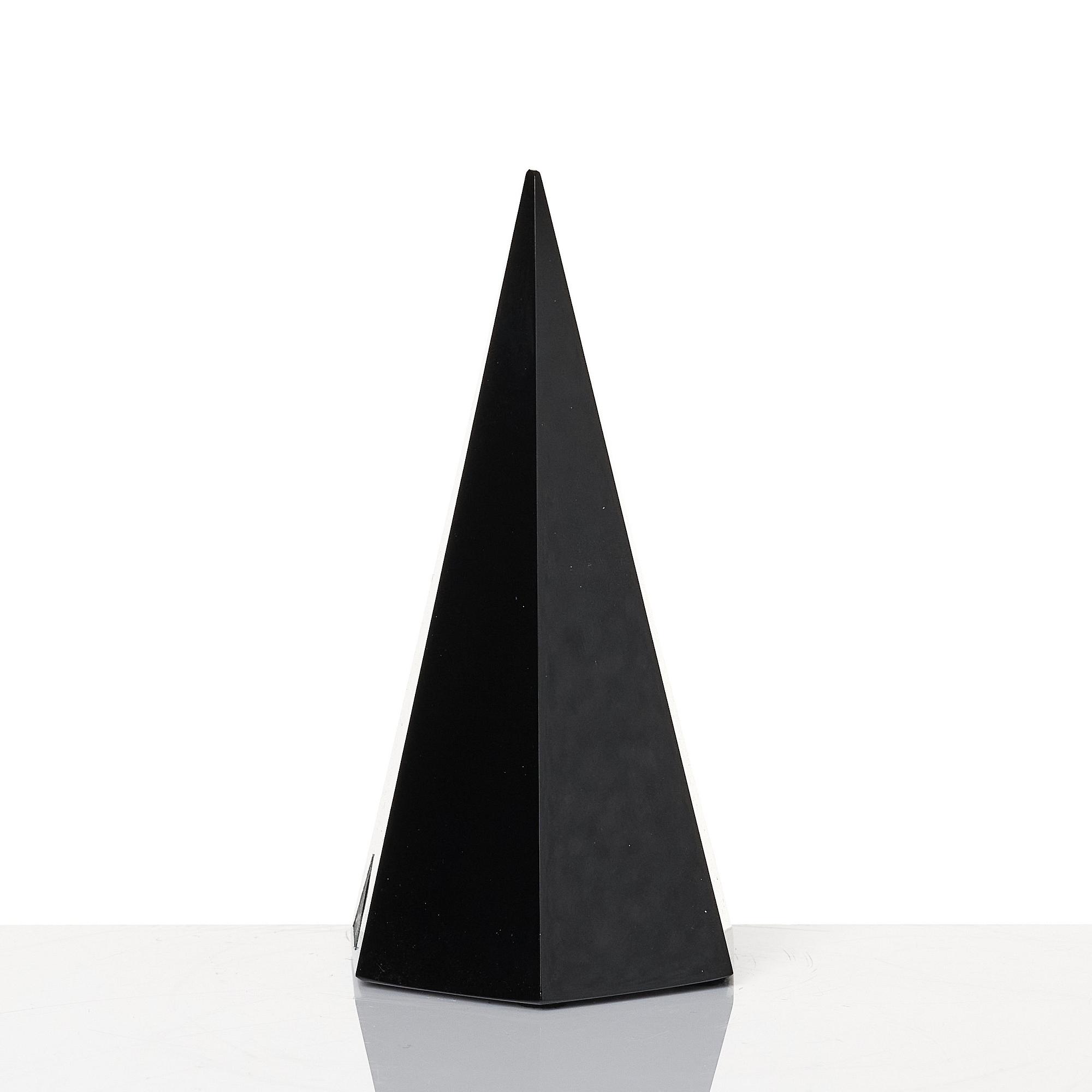 LAST, (Åsa Jungnelius, Gustaf Nordenskiöld och Fredrik Paulsen), an installation comprising five studio works /objects, Sweden 2014.