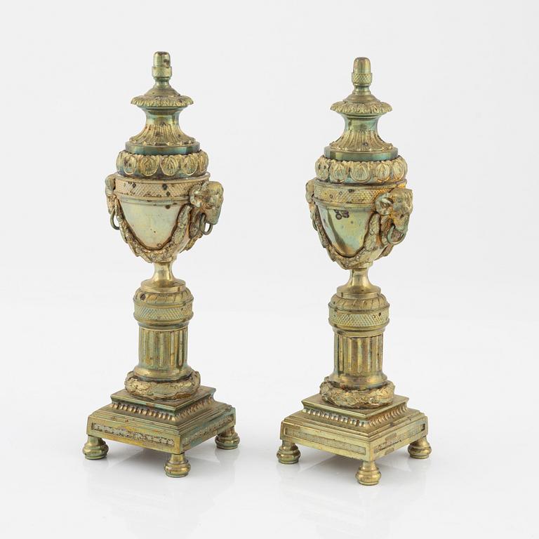 A pair Louis XVI-style gilt brass cassolettes, circa 1900.