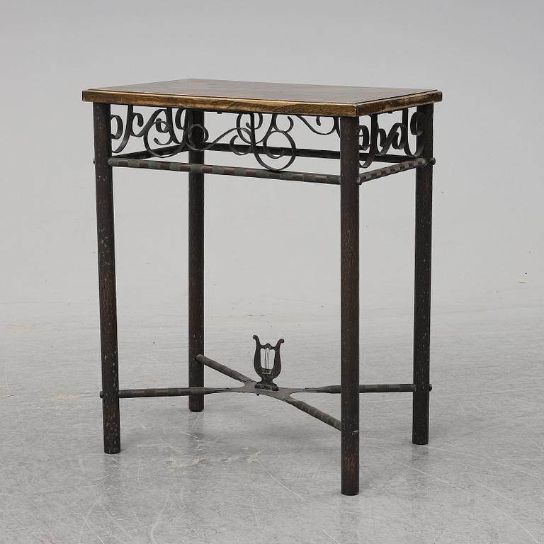 A first half of teh 20th Century side table.