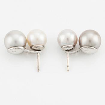 A pair of Gaudy earrings and pendants  18K white gold with cultured pearls.