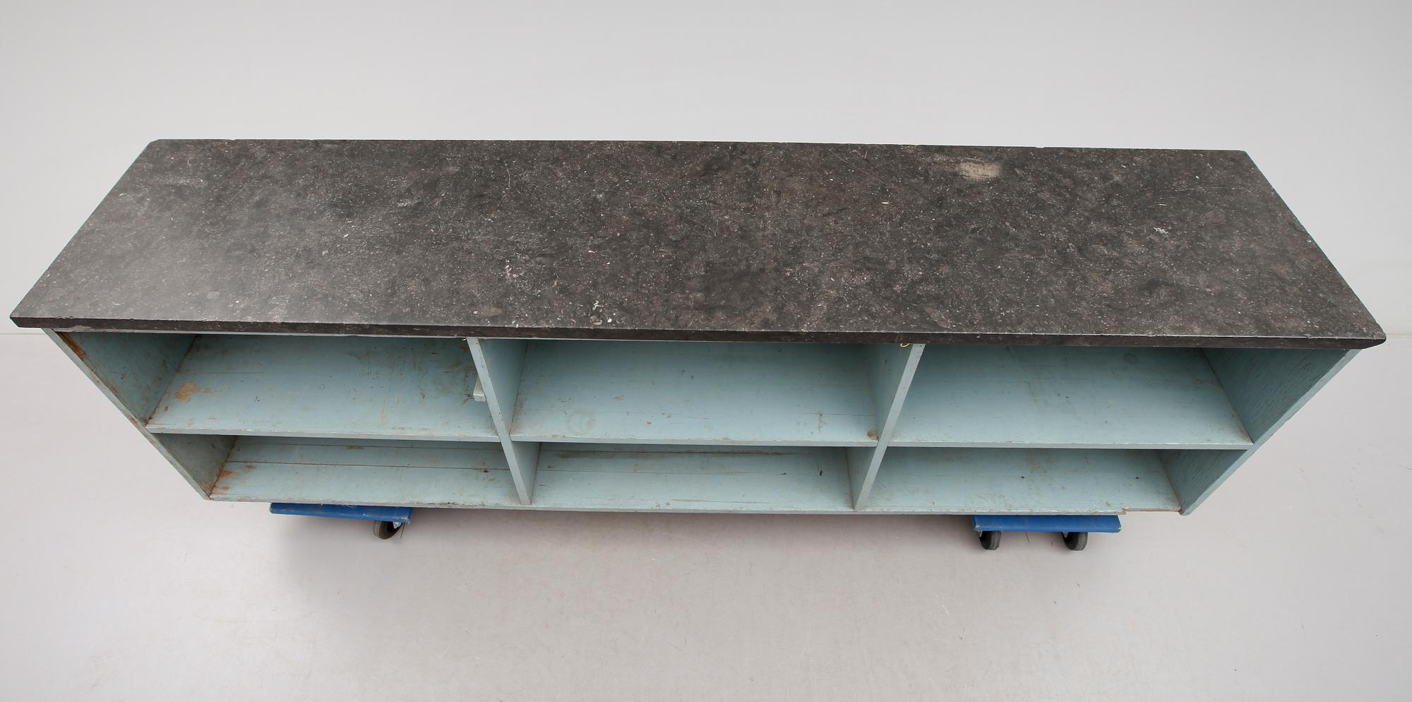 AFFÄRSDISK, 1900-talets första hälft.