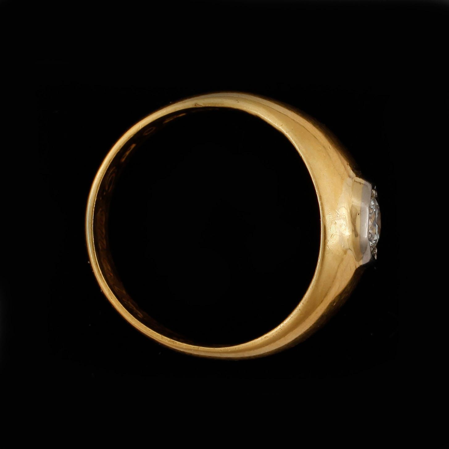RING, 23k guld med briljantslipad diamant ca 0,4 ct. Vikt ca 12 gram.