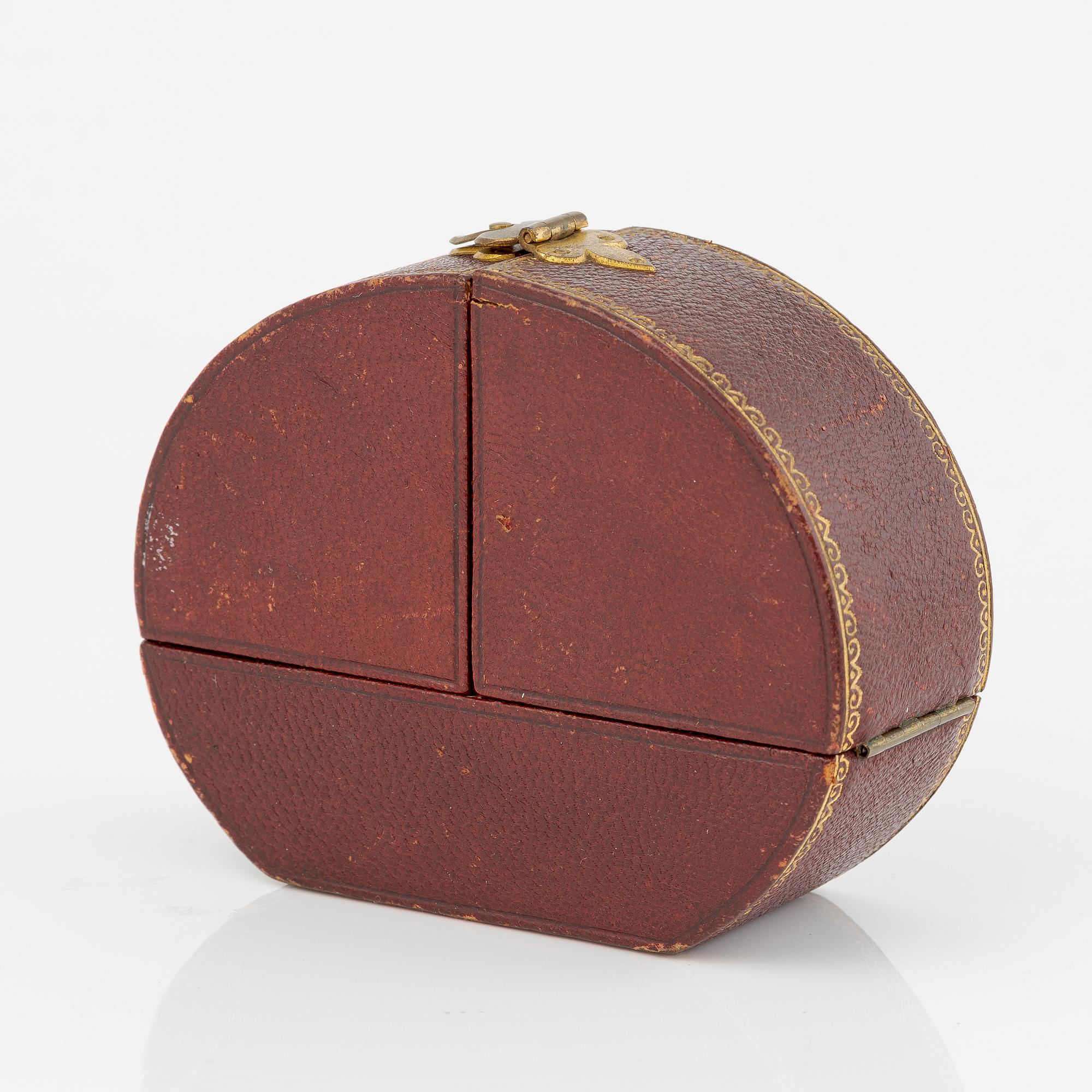 Armring, 9K guld med små diamanter och rubiner, sent 1800-tal/tidigt 1900-tal.