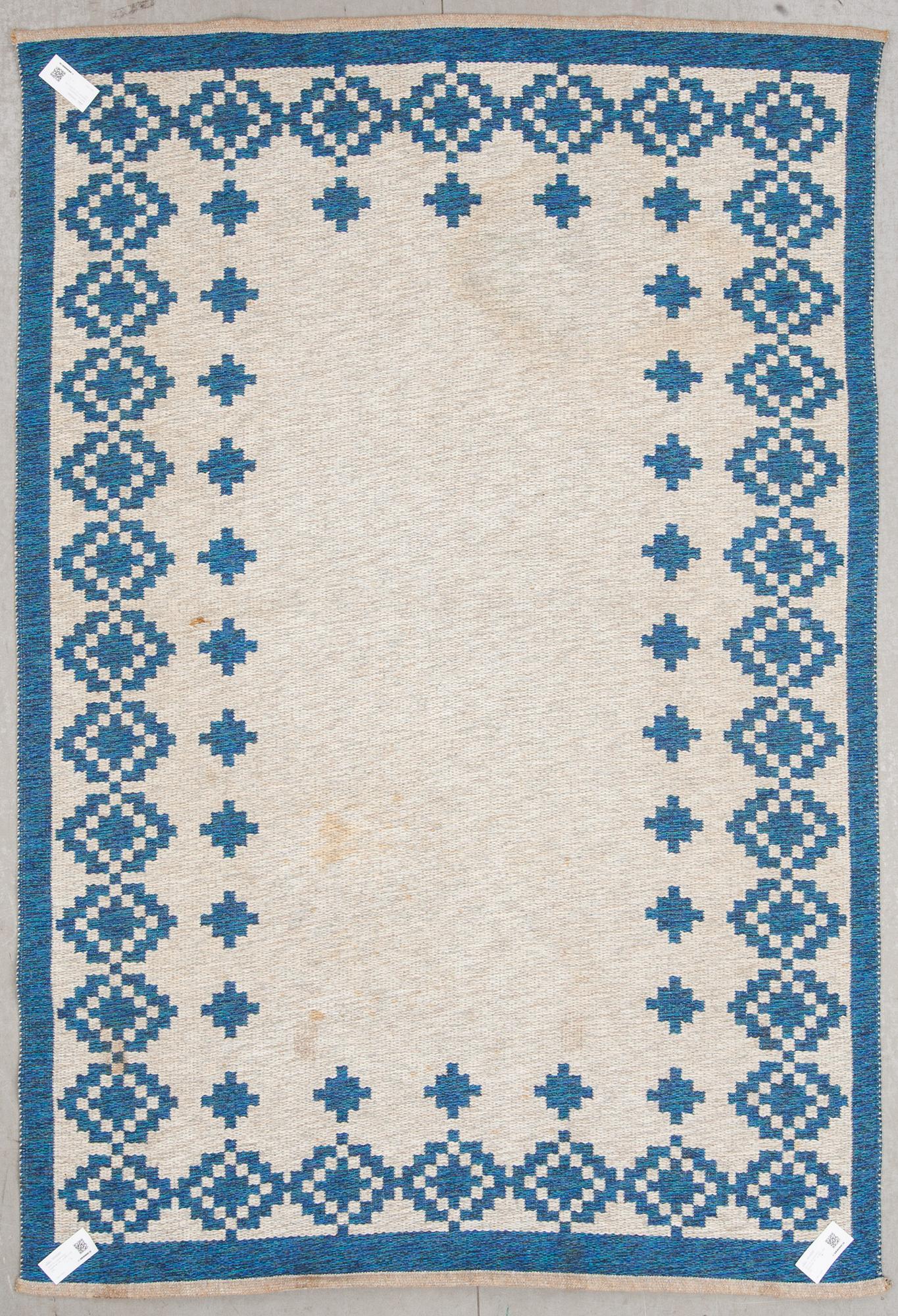 MATTA, dubbelvävd. Signerad. UC, ca 234 x 135 cm.