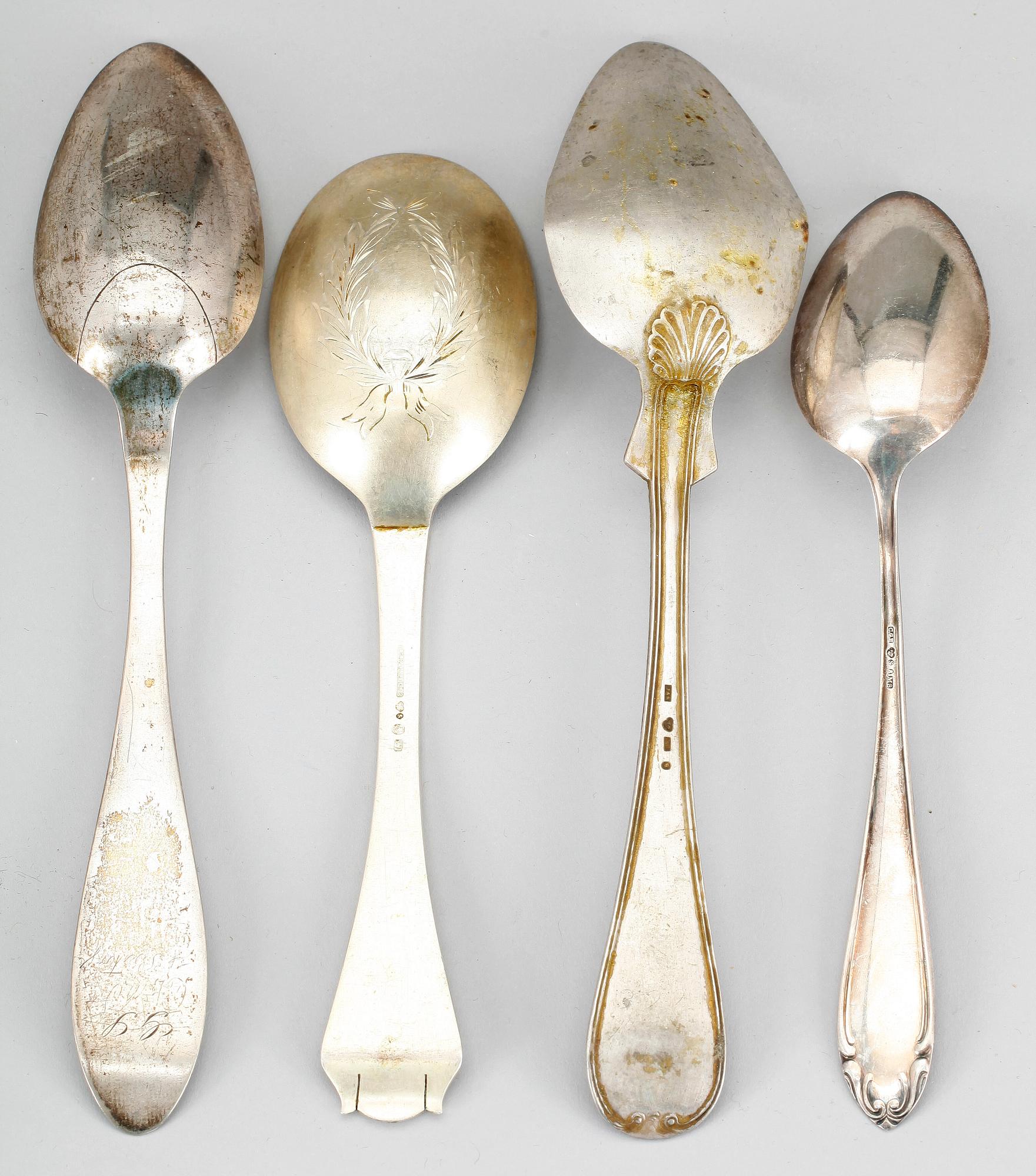 SKEDAR, 4 st, samt FAT, silver, bl.a. C G Hallberg, Stockholm, 1938. Vikt ca 274 gram.