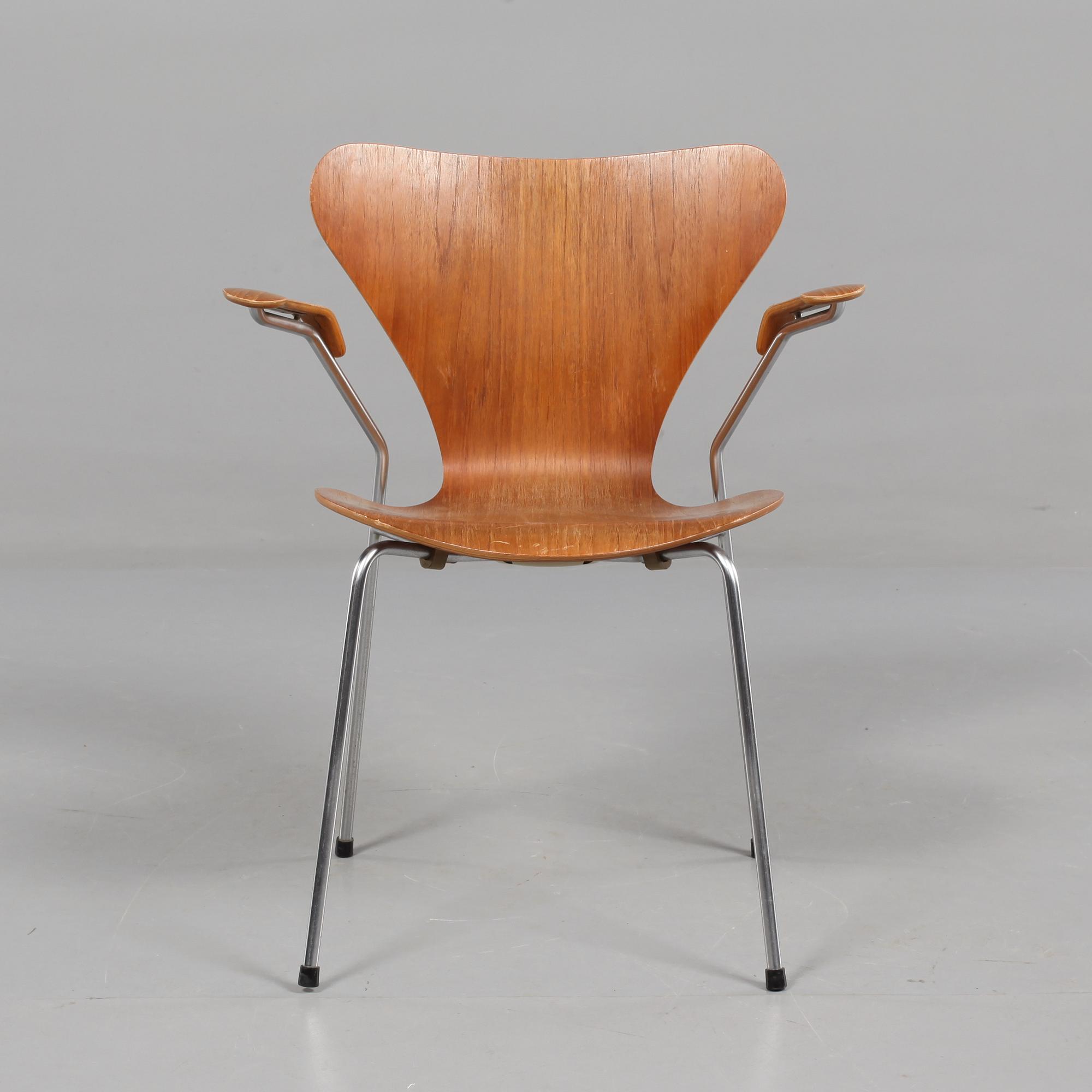 KARMSTOL, "Sjuan", Arne Jacobsen, Fritz Hansen, 1973.