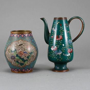 VAS samt KANNA, cloisonné, 1800-talets slut/1900-talets början.